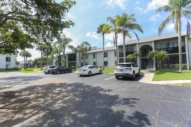 Residential in West Palm Beach 4