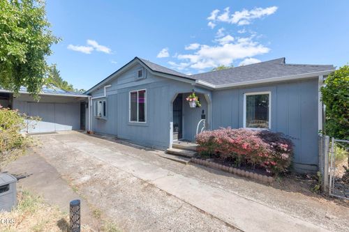 723 Ne 12th St, Grants Pass, OR, 97526-1659 | Card Image