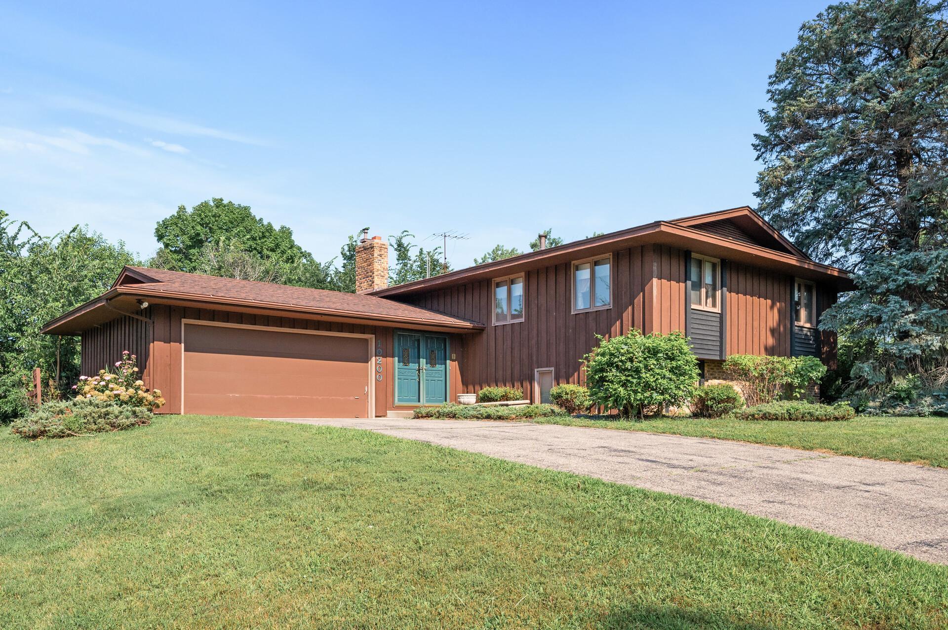 10th Avenue Cir, Minneapolis, MN 55420