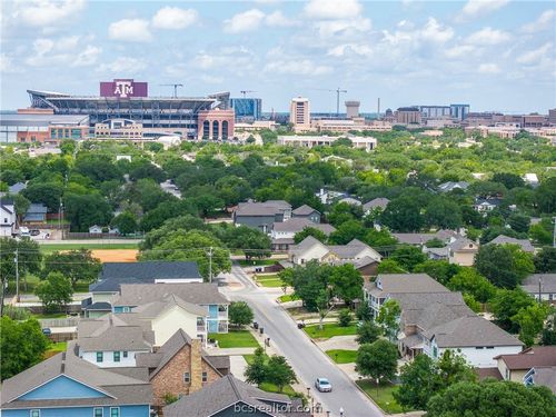 801 Fairview Ave, College Station, TX, 77840-6130 | Card Image
