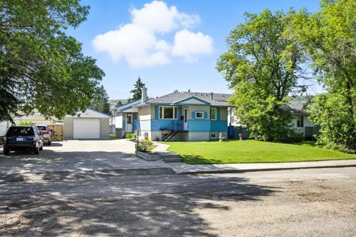 6383 32 Avenue Nw, Calgary, AB, T3B0K1 | Card Image