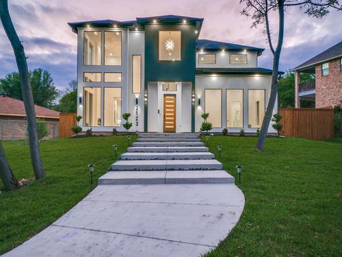 2123 Southerland Ave, Dallas, TX, 75203-4533 | Card Image