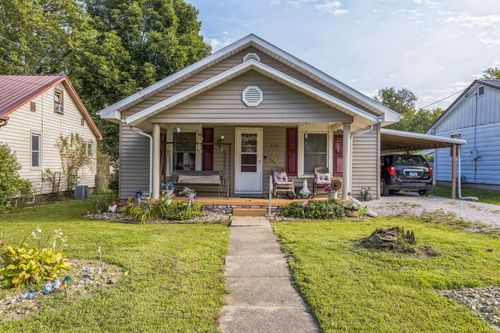 216 E Franklin St, Olney, IL, 62450-1804 | Card Image