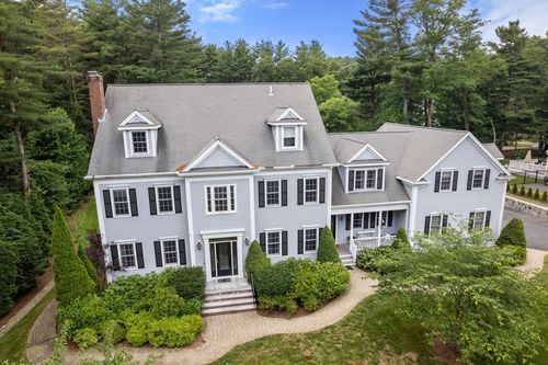 3 Jennison Cir, Natick, MA, 01760-1051 | Card Image