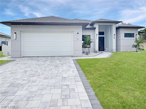 1031 Apple Ave, Lehigh Acres, FL, 33971-6440 | Card Image