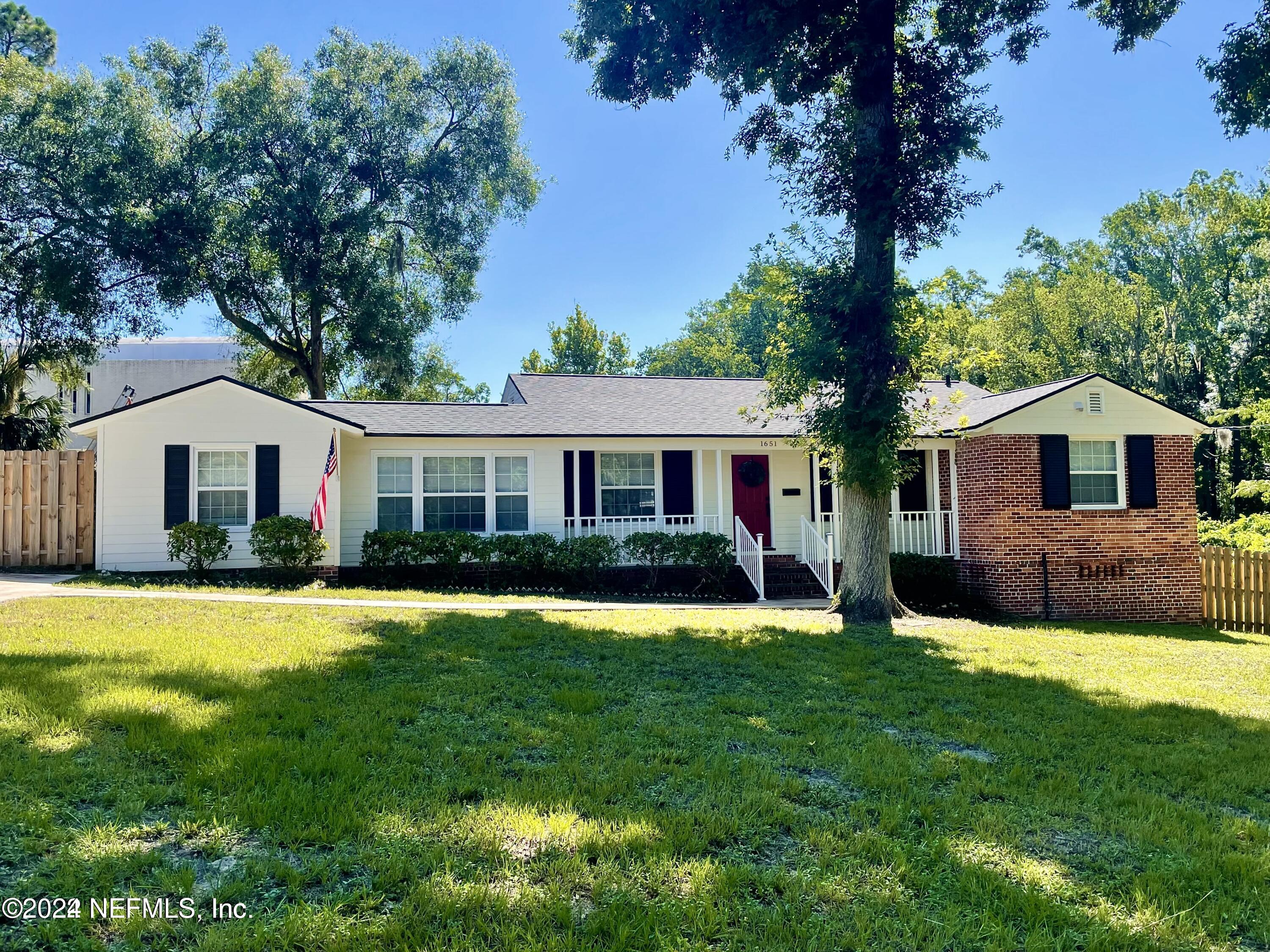 Mayfair Rd, Jacksonville, FL 32207