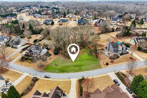693 Reece Dr, Hoschton, GA, 30548-4330 | Card Image