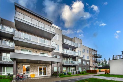 105-150 Shawnee Sq Sw, Calgary, AB, T2Y0T6 | Card Image