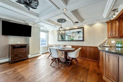 302-1208 14 Ave Sw, Calgary, AB, T3C0V9 | Card Image