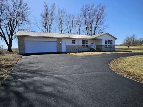 402 E Jackson St, Ohio, IL, 61349-9776 | Card Image