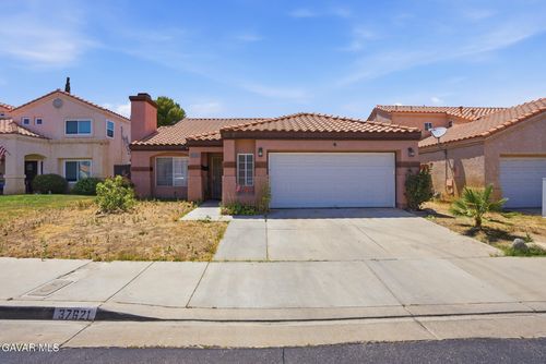 37621 Harvey St, Palmdale, CA, 93550-5465 | Card Image