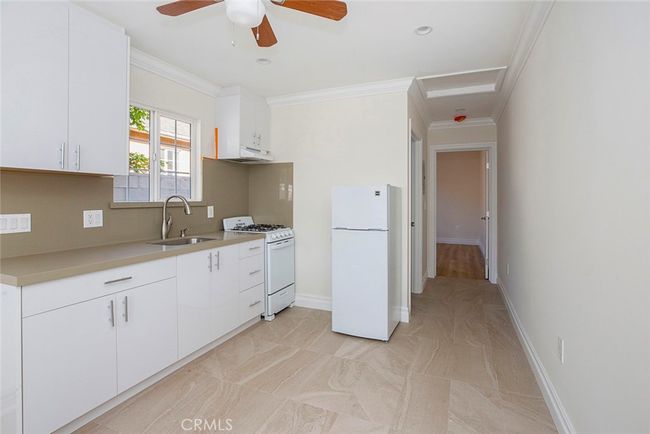 7822 Hazeltine Ave, House other with 1 bedrooms, 1 bathrooms and null parking in Panorama City CA | Image 13