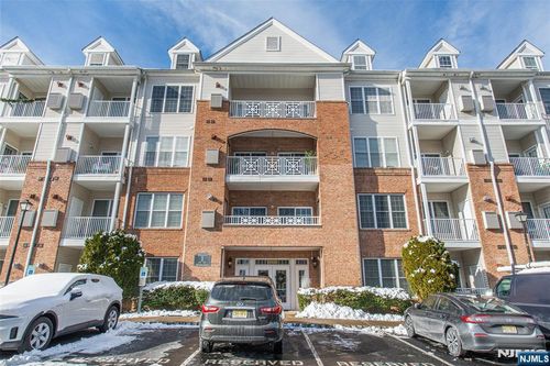 1408 Wharton Ct, Riverdale, NJ, 07457-1635 | Card Image
