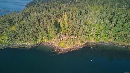 284 Holmes Rd, Salt Spring, BC, V8K1T6 | Card Image