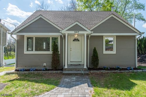 537 Dell Rd, Landing, NJ, 07850-1734 | Card Image