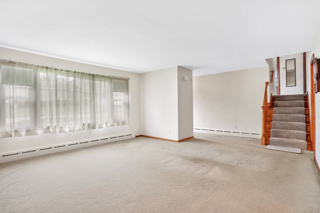 50 Poplar St, House other with 3 bedrooms, 2 bathrooms and null parking in Trumbull CT | Image 18