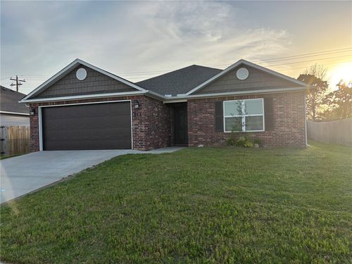811 Belhaven Rd, Centerton, AR, 72719-5086 | Card Image