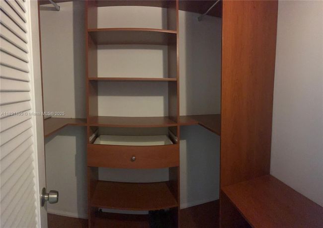 APT-207 - 19390 Collins Ave, Condo with 2 bedrooms, 2 bathrooms and null parking in Sunny Isles Beach FL | Image 45