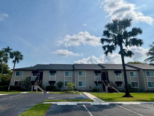 101-4040 Crystal Lake Dr, Deerfield Beach, FL, 33064-1256 | Card Image