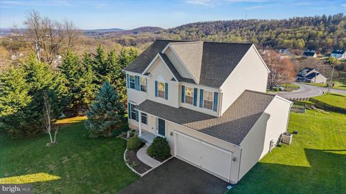 501 Sandpiper Ln, NEW CUMBERLAND, PA, 17070-2864 | Card Image