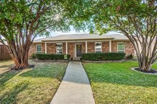 6005 Blair Oaks Dr, The Colony, TX, 75056-2023 | Card Image