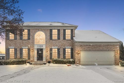 1159 Horseshoe Dr, South Lyon, MI, 48178-5310 | Card Image