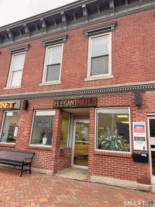 84 Church St, Naugatuck, CT, 06770-4112 | Card Image