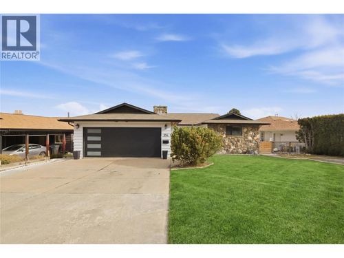 356 Gleneagles Dr, Kamloops, BC, V2E1Z4 | Card Image