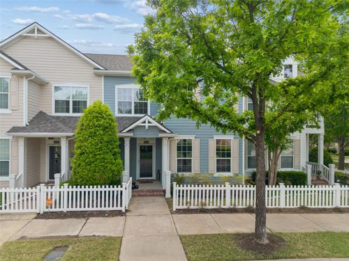 6204 Crescent St, North Richland Hills, TX, 76180-4749 | Card Image