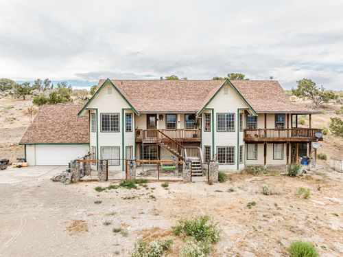811 Hilltop Dr, Spring Creek, NV, 89815-9806 | Card Image