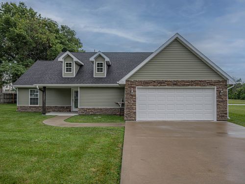 1808 S Morley St, MOBERLY, MO, 65270-3041 | Card Image