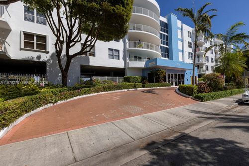 apt-506-1555 N Treasure Dr, North Bay Village, FL, 33141-4184 | Card Image