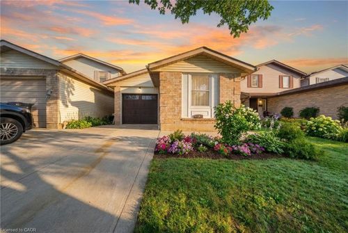 58 Leacock Ave, Guelph, ON, N1E6R1 | Card Image
