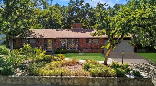 5754 Blueridge Dr, Fort Worth, TX, 76112-3037 | Card Image