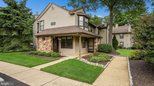 73 Basswood Ct, WARRINGTON, PA, 18976-2604 | Card Image