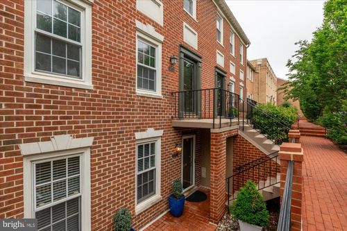 apt-c-3277 Sutton Pl Nw, WASHINGTON, DC, 20016-7543 | Card Image