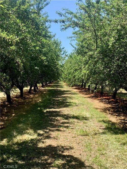 10351 Avenue 112, Pixley, CA, 93256-9733 | Card Image