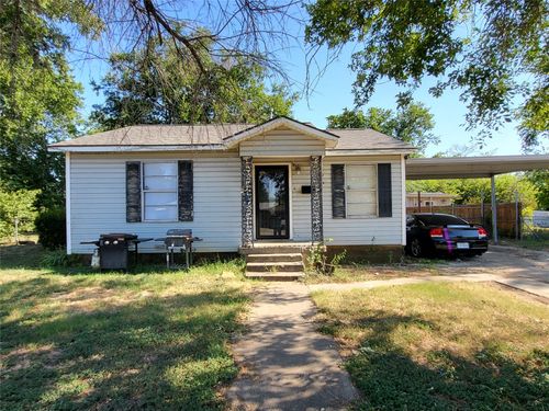 4208 Patricia St, Haltom City, TX, 76117-2944 | Card Image