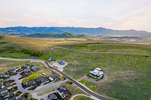 5877 Pointe Dr, Park City, UT, 84098 | Card Image
