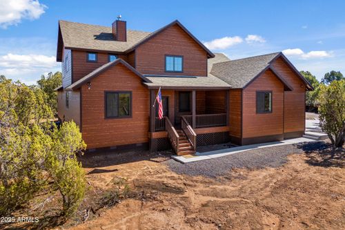2268 Roundabout Cir, Overgaard, AZ, 85933-5348 | Card Image