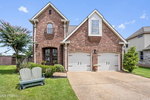 3841 Chateau Cv, Ocean Springs, MS, 39564-6201 | Card Image