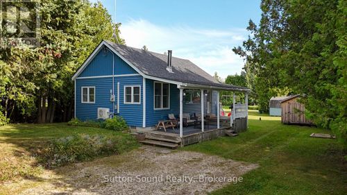 871 Pike Bay Rd, Northern Bruce Peninsula, ON, N0H2T0 | Card Image