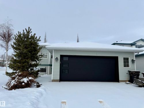 {{alt}} | Card Image