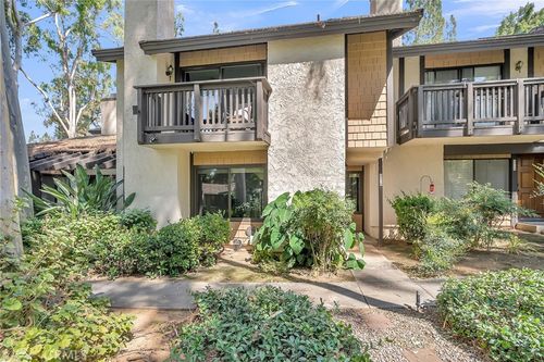 876 Via Mesa Verde, Riverside, CA, 92507-6411 | Card Image