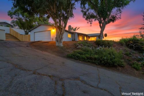 8560 1/2 Winter Gardens Blvd, Lakeside, CA, 92040-5473 | Card Image