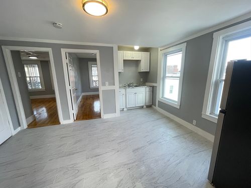 apt-5-12 Birch St, Fitchburg, MA, 01420-7313 | Card Image