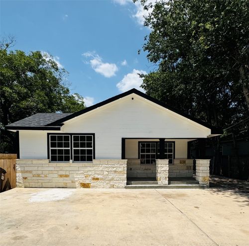 617 Persimmon Street, Lockhart, TX, 78644 | Card Image