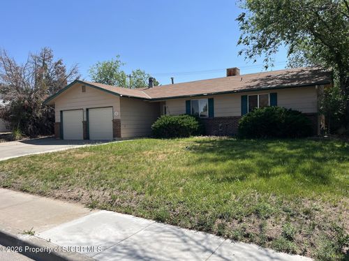 2112 Municipal Dr, Farmington, NM, 87401-3905 | Card Image