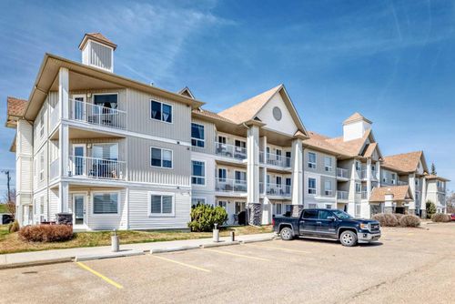 214-60 Jacobs Close, Red Deer, AB, T4P4A2 | Card Image