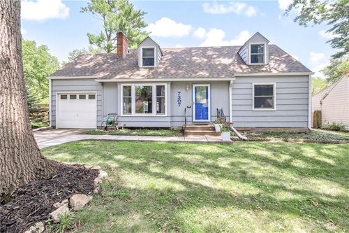 7307 Rosewood Dr, Prairie Village, KS, 66208-2458 | Card Image